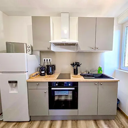 Carlappartement Elegant & Confort Absolu, Wi-fi & Parking V Διαμέρισμα *