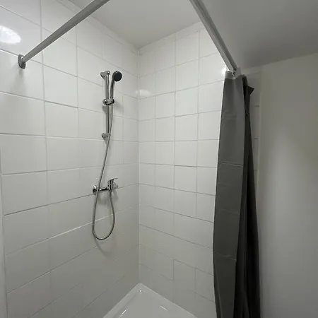 Carlappartement Elegant & Confort Absolu, Wi-fi & Parking V Διαμέρισμα